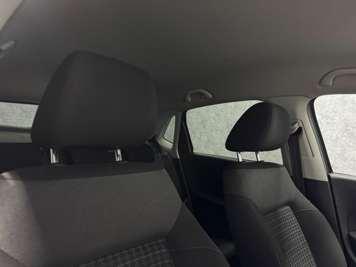 Used Volkswagen Polo 2017 for sale - 76109432: Photo 7