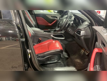 Used Jaguar F-Pace 2017 for sale - 77395780: Photo