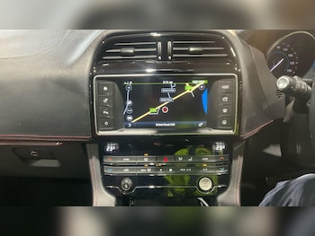 Used Jaguar F-Pace 2017 for sale - 77395780: Photo