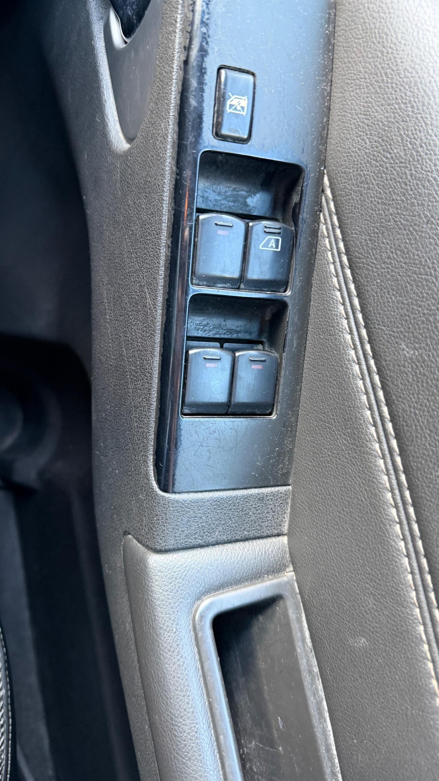 Used Nissan Navara 2012 for sale - 76441238: Photo 6