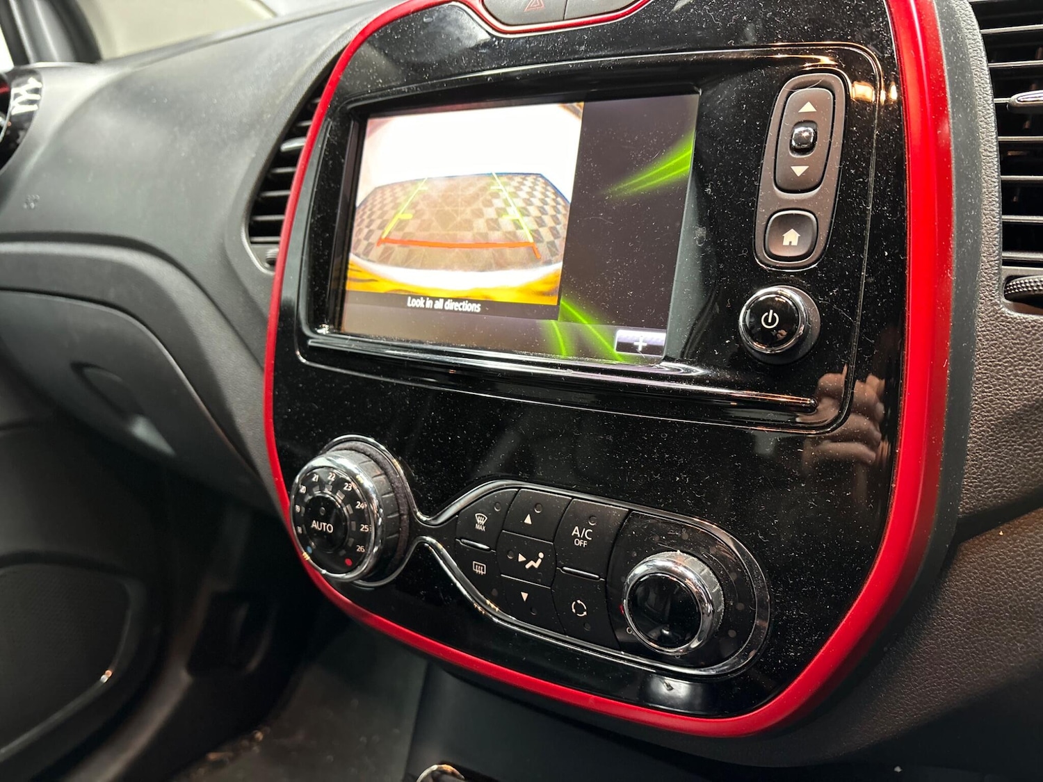 Used Renault Captur for sale - 78057752: Photo 5