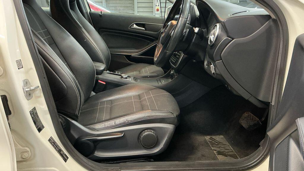 Used Mercedes-Benz A-Class for sale - 77279636: Photo 2