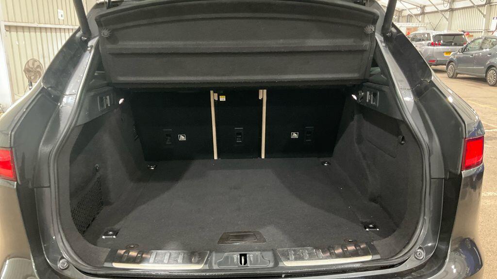 Used Jaguar F-Pace 2019 for sale - 78058077: Photo 11