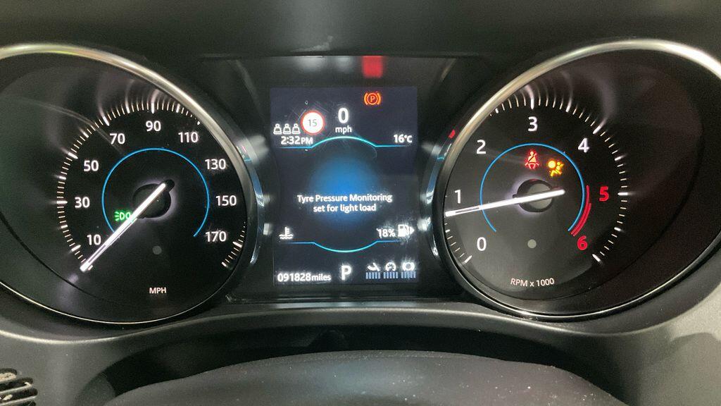 Used Jaguar F-Pace 2019 for sale - 78058077: Photo 6