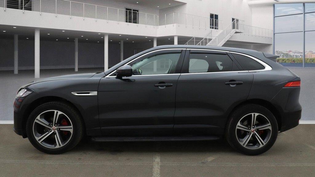 Used Jaguar F-Pace 2019 for sale - 78058077: Photo 9