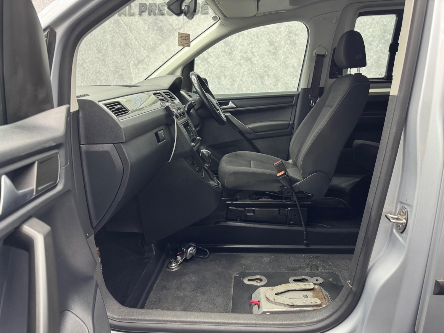 Used Volkswagen Caddy Life for sale - 78057877: Photo 3