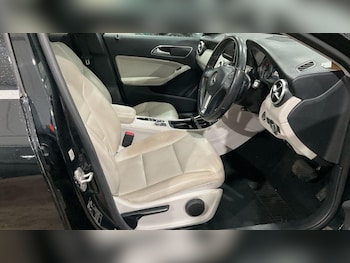 Used Mercedes-Benz A-Class 2015 for sale - 76158715: Photo
