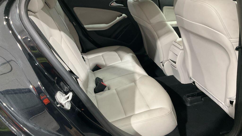 Used Mercedes-Benz A-Class 2015 for sale - 76158715: Photo 4