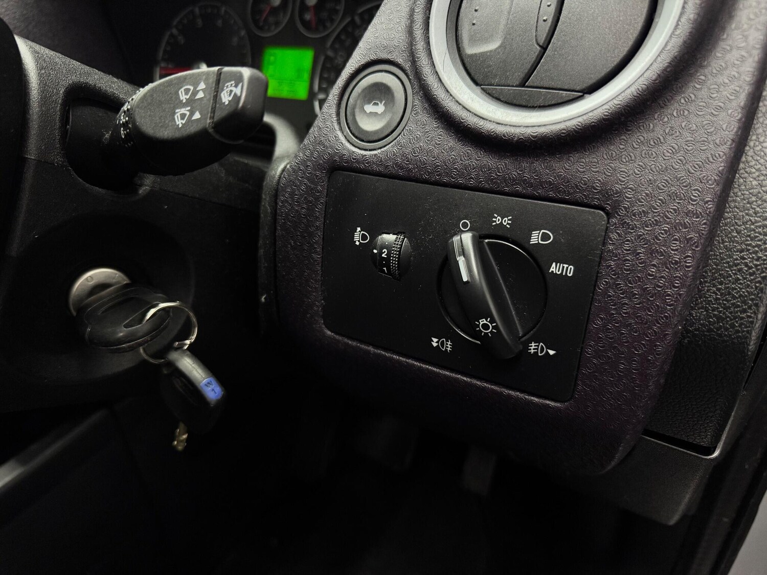 Used Ford Fusion for sale - 78057576: Photo 15