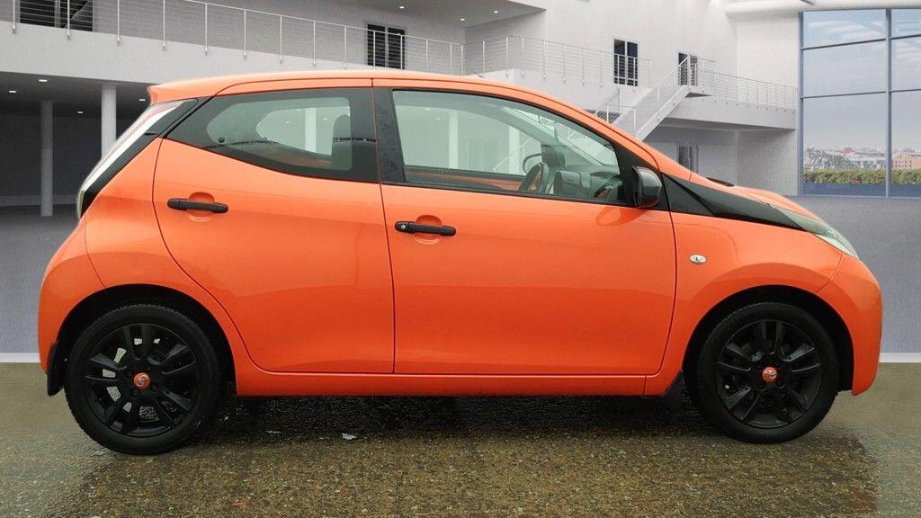 Used Toyota AYGO 2014 for sale - 77387424: Photo 9