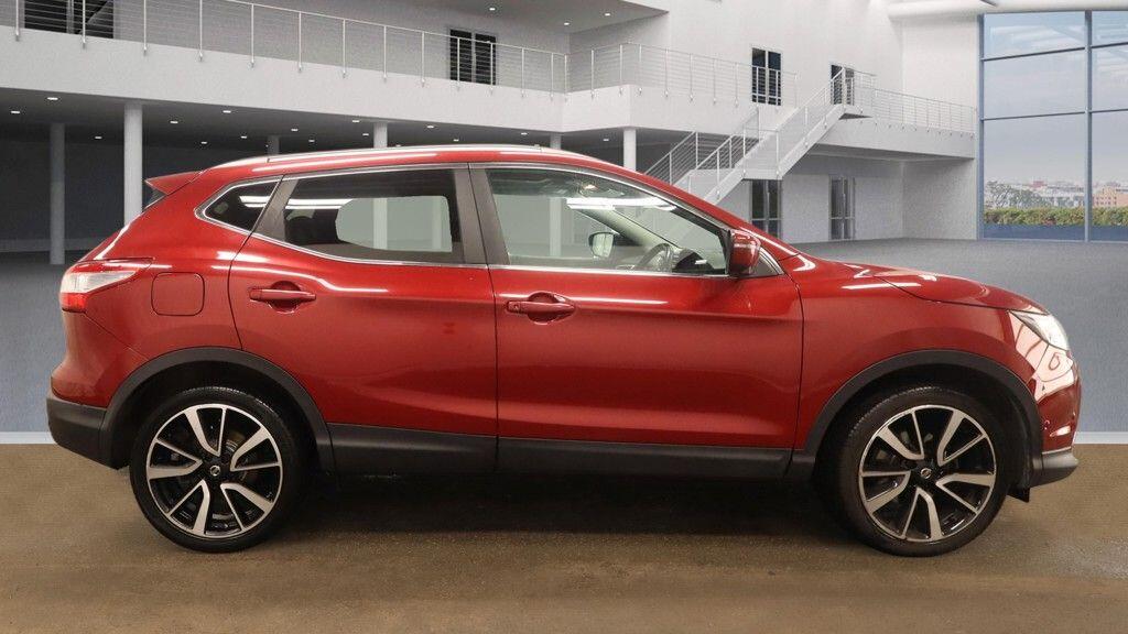 Used Nissan Qashqai 2016 for sale - 77400621: Photo 10