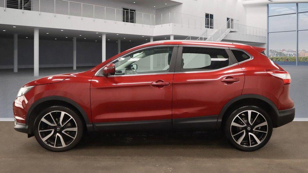 Used Nissan Qashqai 2016 for sale - 77400621: Photo 11