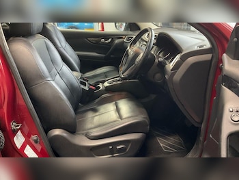 Used Nissan Qashqai 2016 for sale - 77400621: Photo