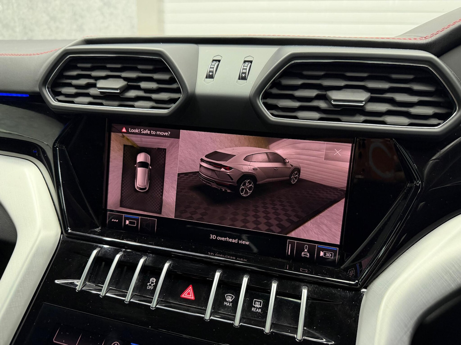 Used Lamborghini Urus 2019 for sale - 77237960: Photo 12