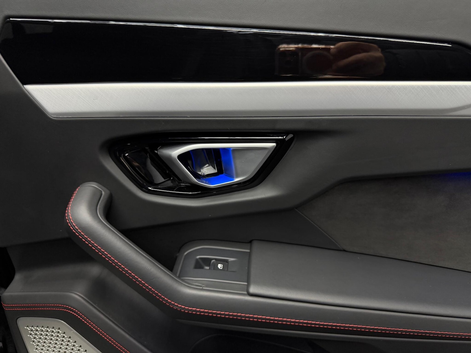 Used Lamborghini Urus 2019 for sale - 77237960: Photo 23