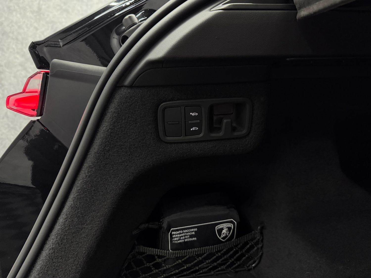 Used Lamborghini Urus 2019 for sale - 77237960: Photo 30