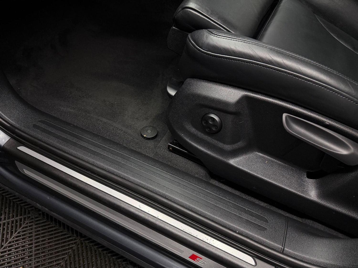 Used Audi Q5 2016 for sale - 77320385: Photo 31