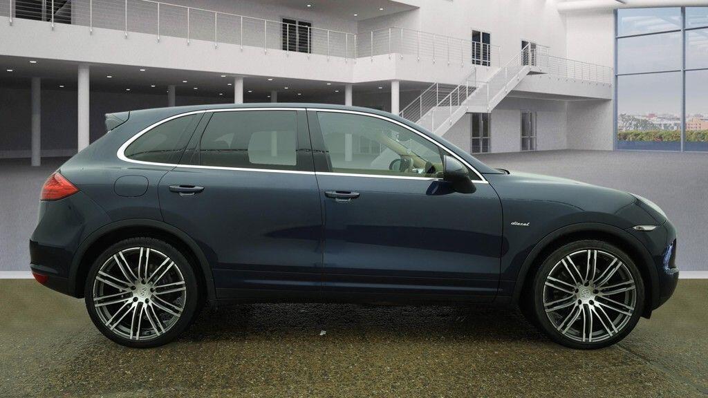 Used Porsche Cayenne for sale - 77425722: Photo 9