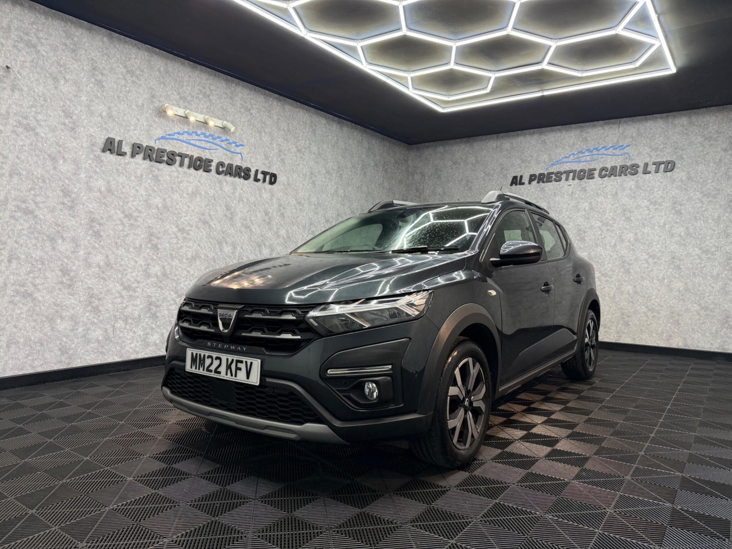 Used Dacia Sandero Stepway for sale - 78141567: Photo 1