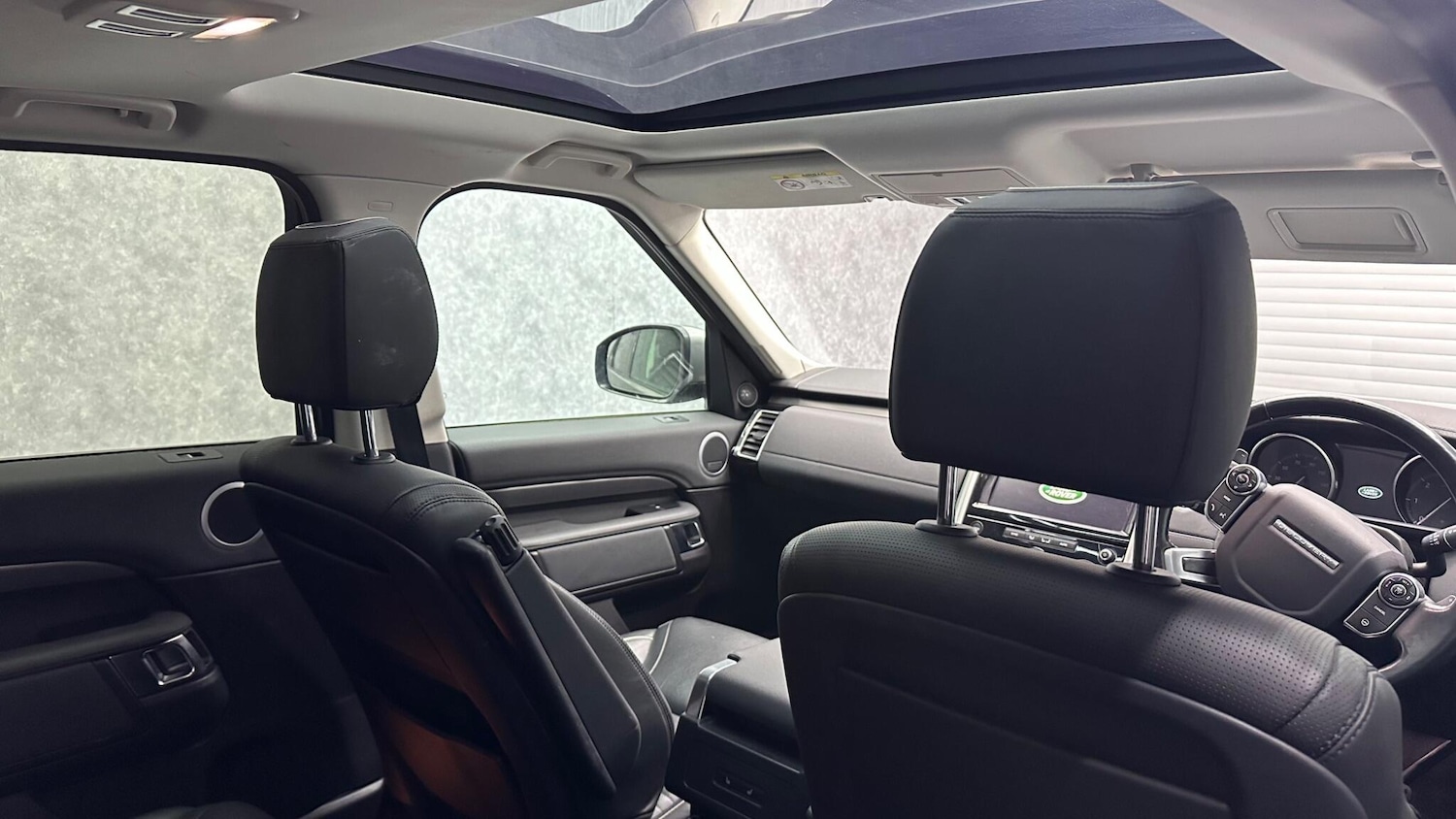 Used Land Rover Discovery 2017 for sale - 78058443: Photo 10