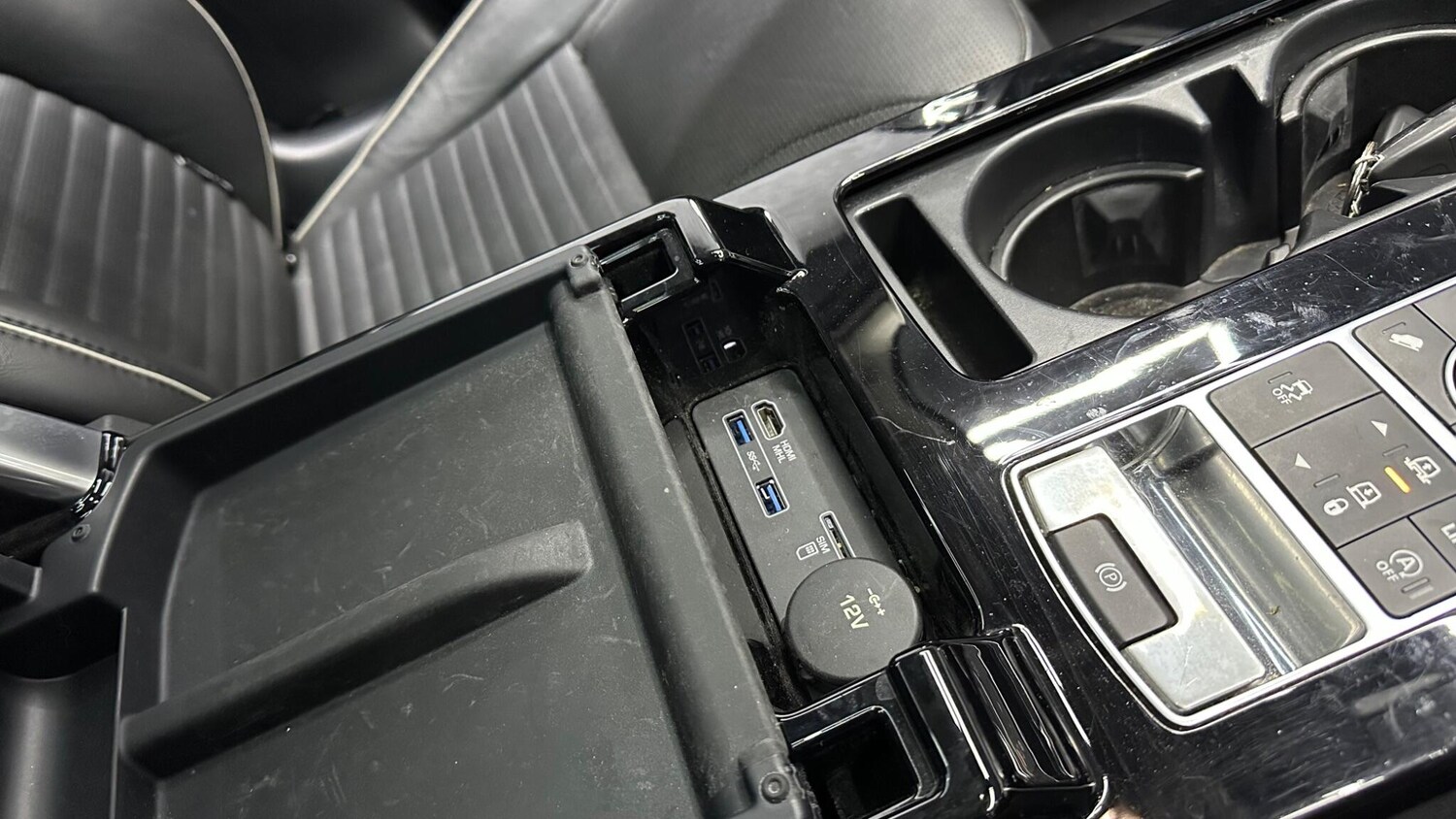 Used Land Rover Discovery 2017 for sale - 78058443: Photo 29