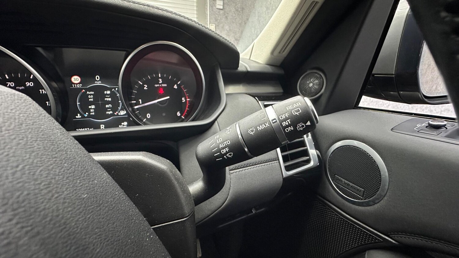 Used Land Rover Discovery 2017 for sale - 78058443: Photo 32