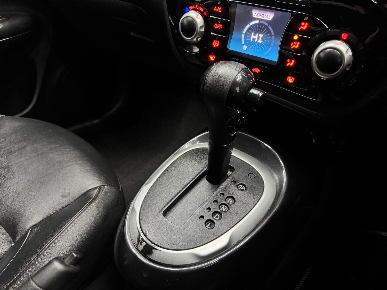 Used Nissan Juke 2015 for sale - 76742851: Photo 12