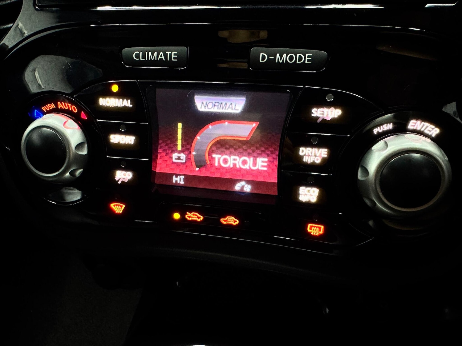 Used Nissan Juke 2015 for sale - 76742851: Photo 16