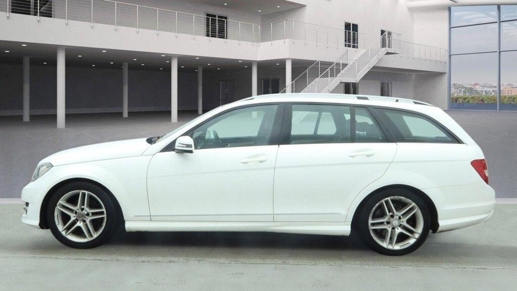 Used Mercedes-Benz C Class 2014 for sale - 77315415: Photo 8