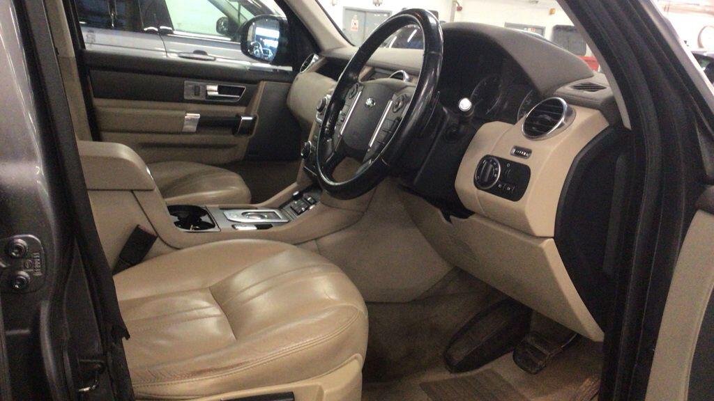 Used Land Rover Discovery 2014 for sale - 77440085: Photo 2