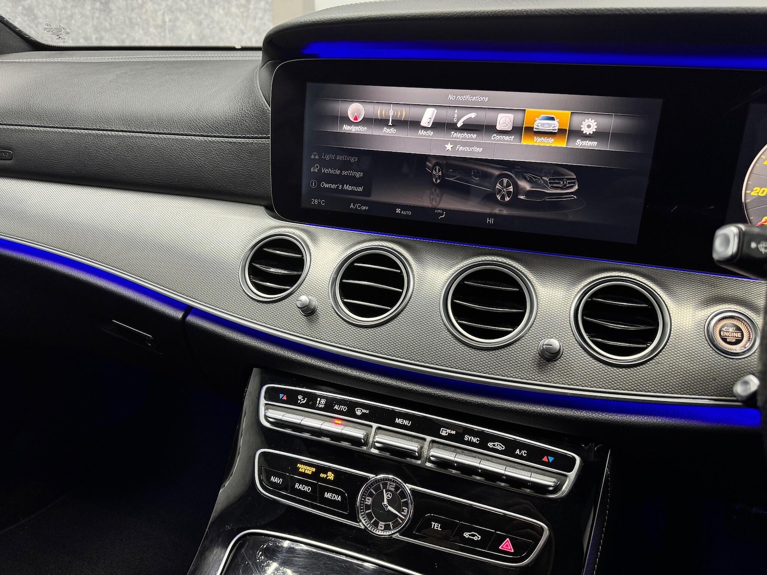 Used Mercedes-Benz E Class 2016 for sale - 76936114: Photo 10