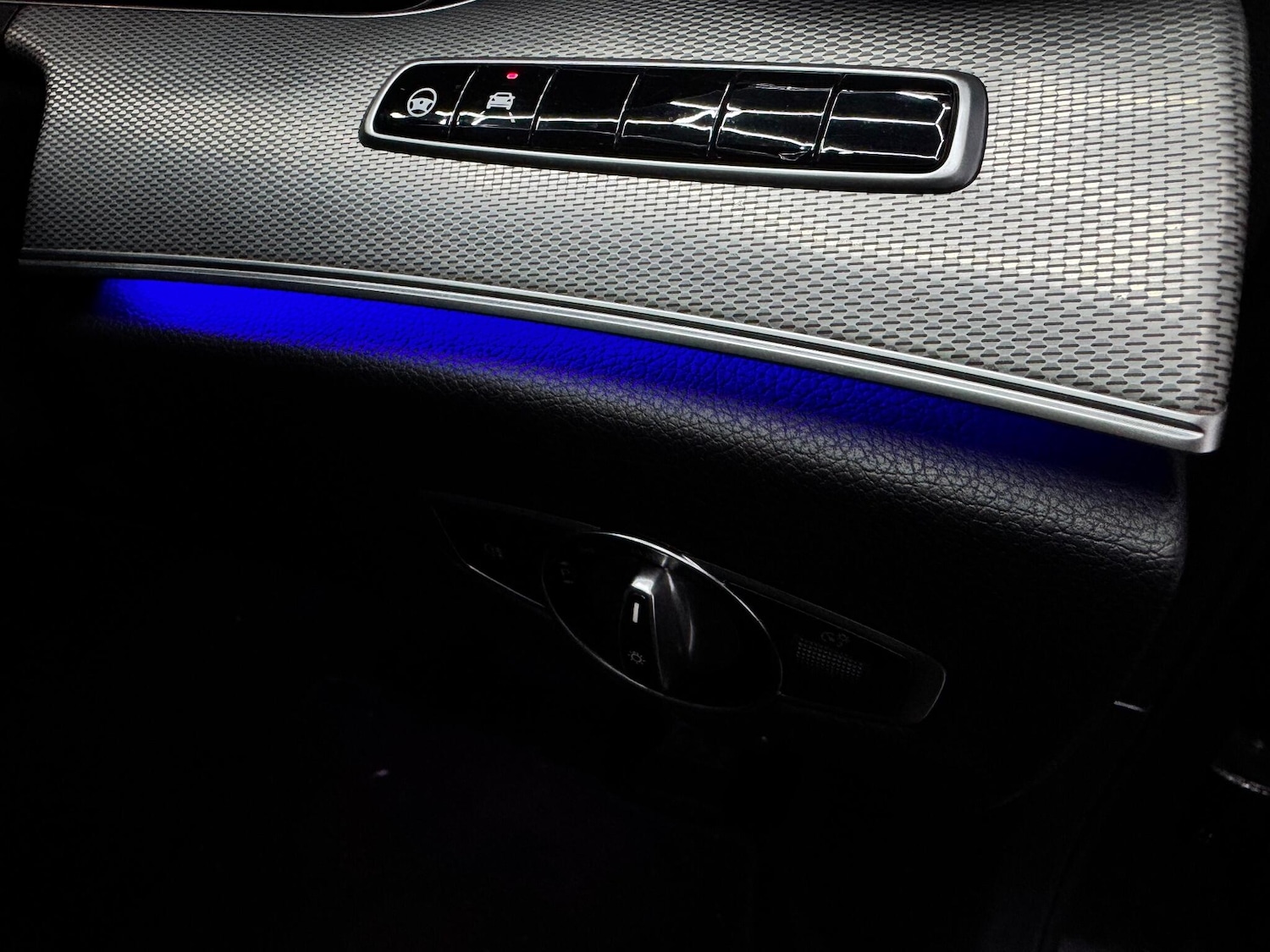 Used Mercedes-Benz E Class 2016 for sale - 76936114: Photo 23