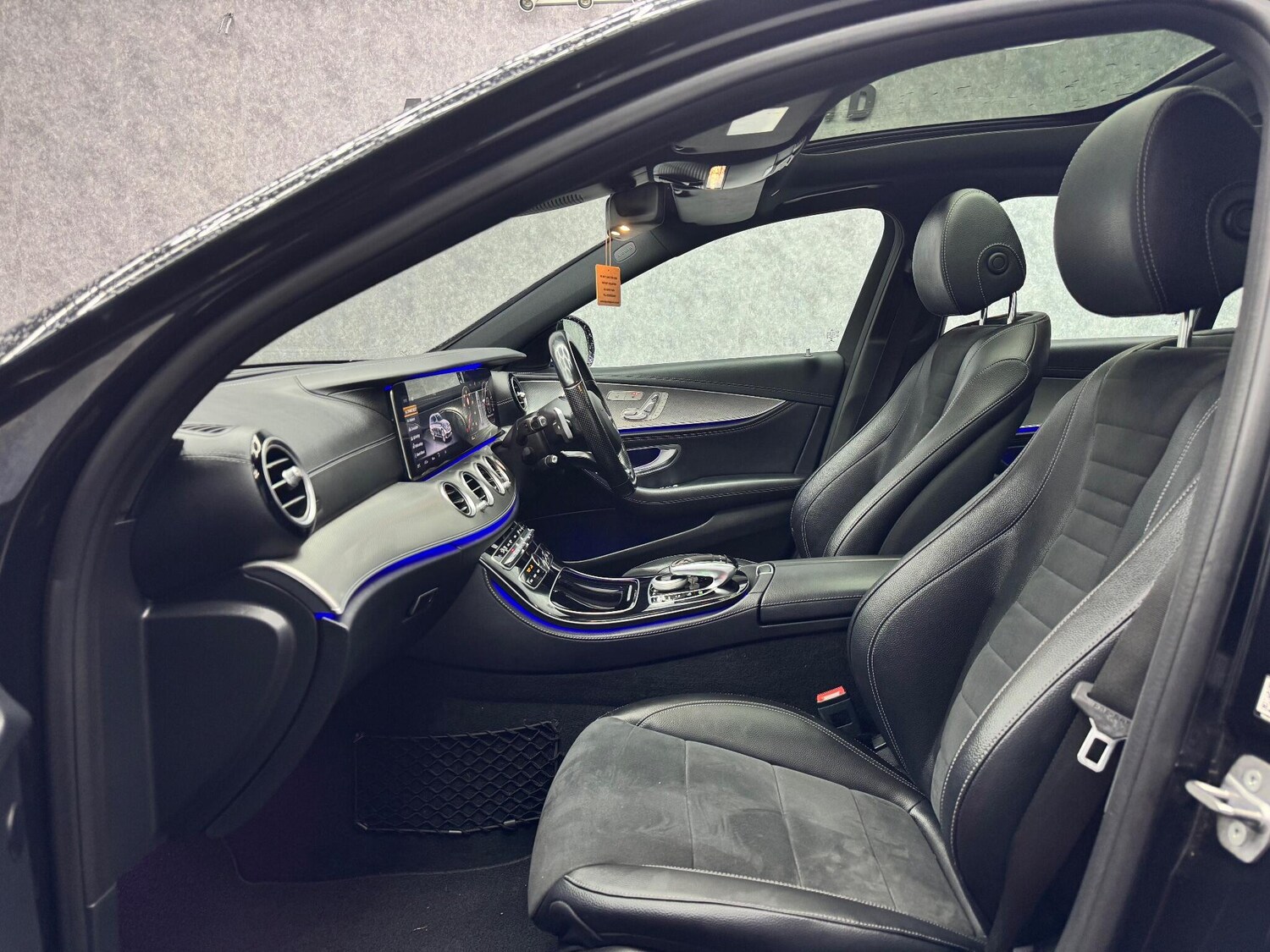 Used Mercedes-Benz E Class 2016 for sale - 76936114: Photo 3