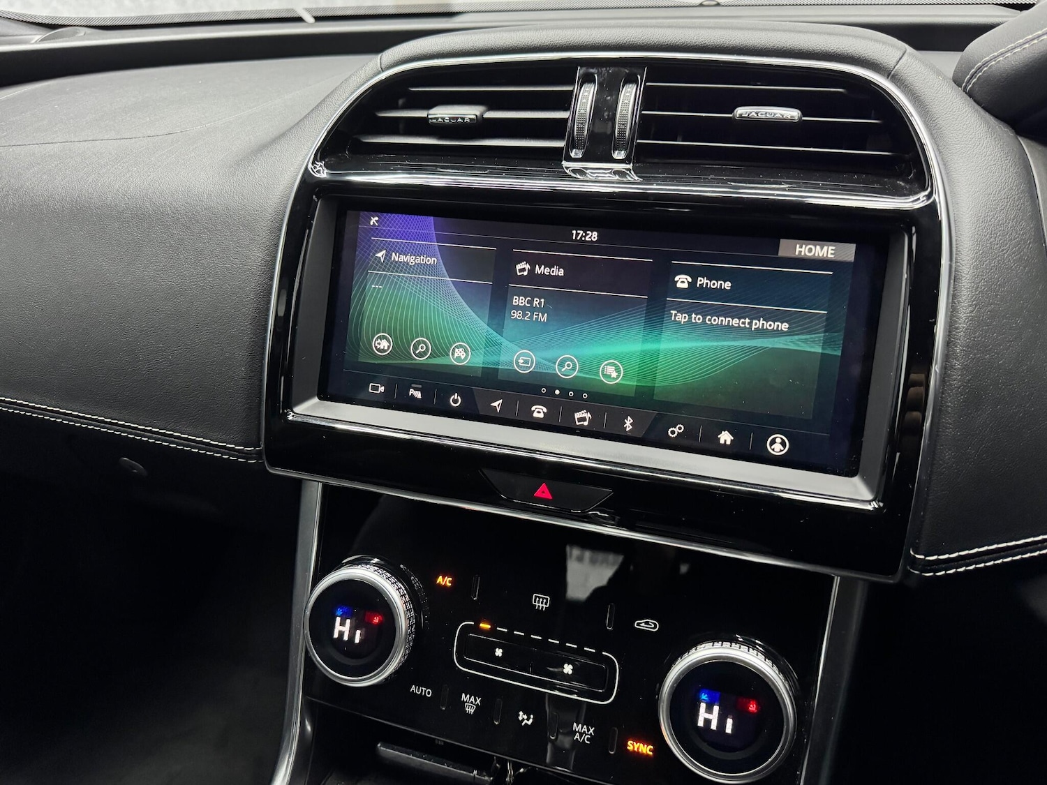 Used Jaguar XE 2019 for sale - 77174547: Photo 10