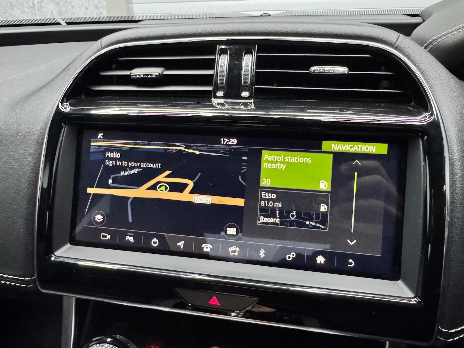 Used Jaguar XE 2019 for sale - 77174547: Photo 17