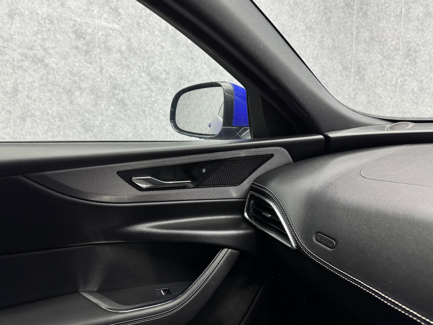 Used Jaguar XE 2019 for sale - 77174547: Photo 18