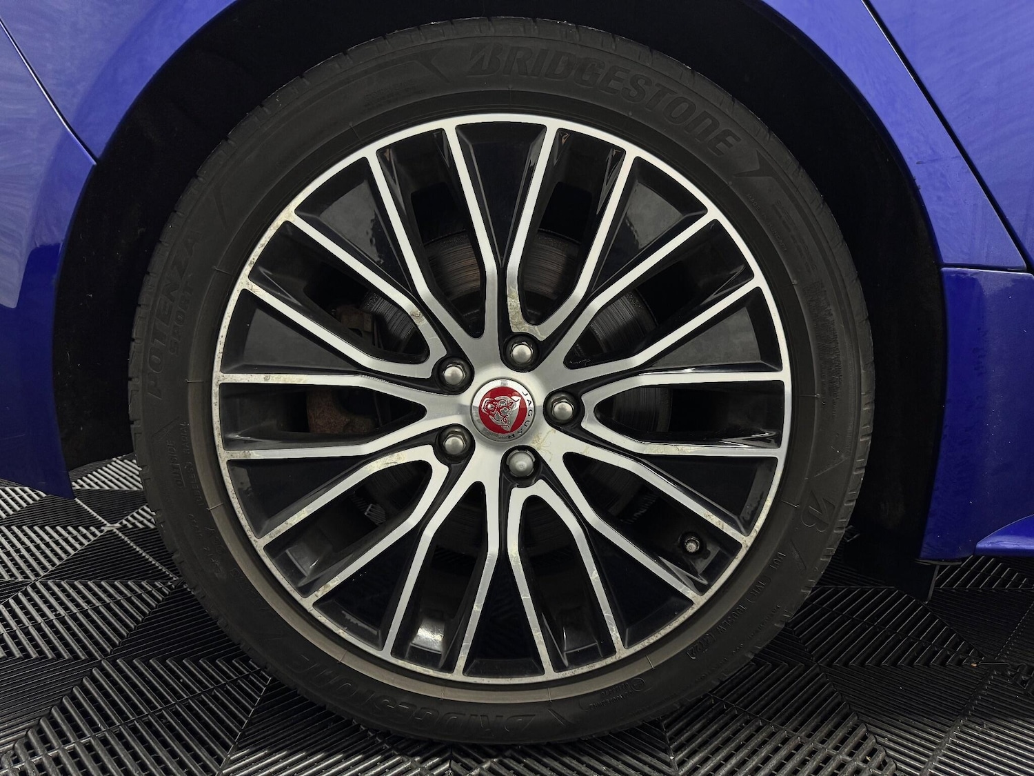 Used Jaguar XE 2019 for sale - 77174547: Photo 29