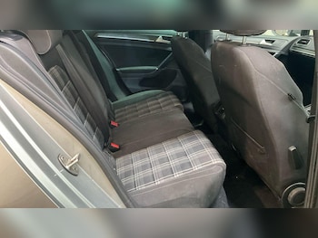 Used Volkswagen Golf 2019 for sale - 77066591: Photo