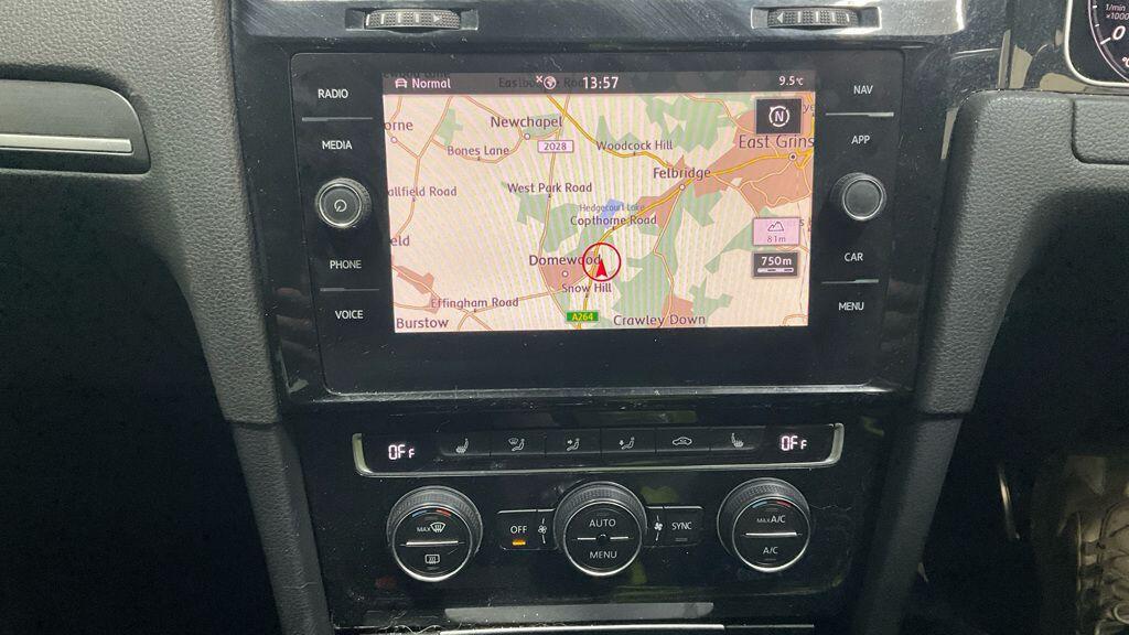 Used Volkswagen Golf 2019 for sale - 77066591: Photo 5