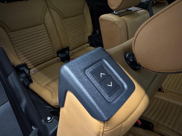 Used Land Rover Discovery 2017 for sale - 75246550: Photo 32