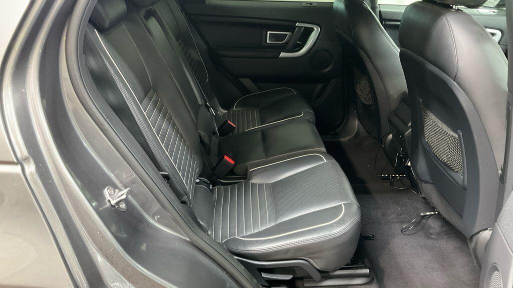 Used Land Rover Discovery Sport 2017 for sale - 76360647: Photo 3