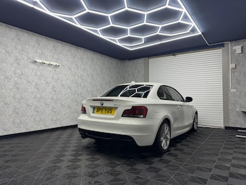 Used BMW 1 Series 2011 for sale - 77029379: Photo