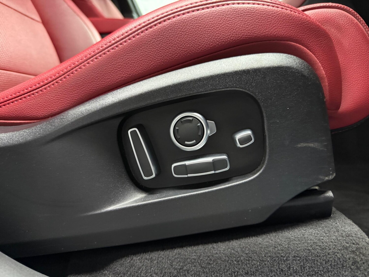 Used Jaguar F-Pace 2021 for sale - 78058197: Photo 15