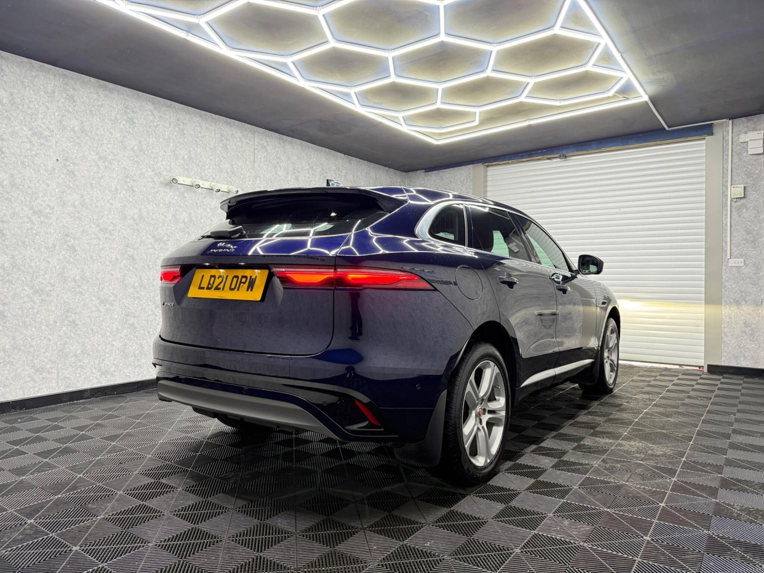 Used Jaguar F-Pace 2021 for sale - 78058197: Photo 3