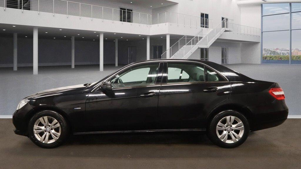 Used Mercedes-Benz E Class for sale - 77484078: Photo 8