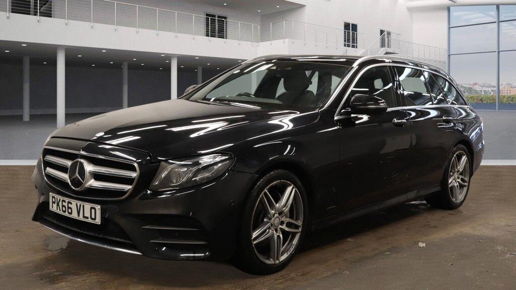 Used Mercedes-Benz E Class 2016 for sale - 76633505: Photo 1