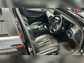 Used BMW 5 Series 2018 for sale - 77040678: Photo