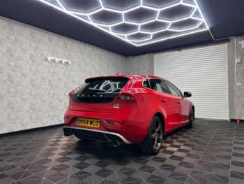 Used Volvo V40 2014 for sale - 74395311: Photo