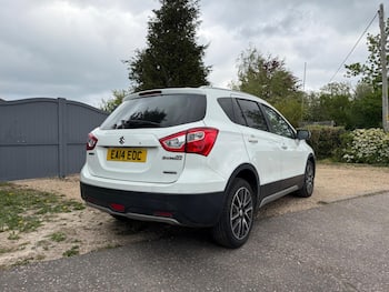 Used Suzuki SX4 S-Cross 2014 for sale - 79664428: Photo