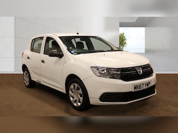 Used Dacia Sandero 2017 for sale - 78261212: Photo
